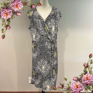 Apt. 9 Black and White Sheath floral plus size Dress size 1X